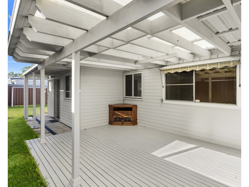 11 Loftus Avenue, Loftus NSW 2232