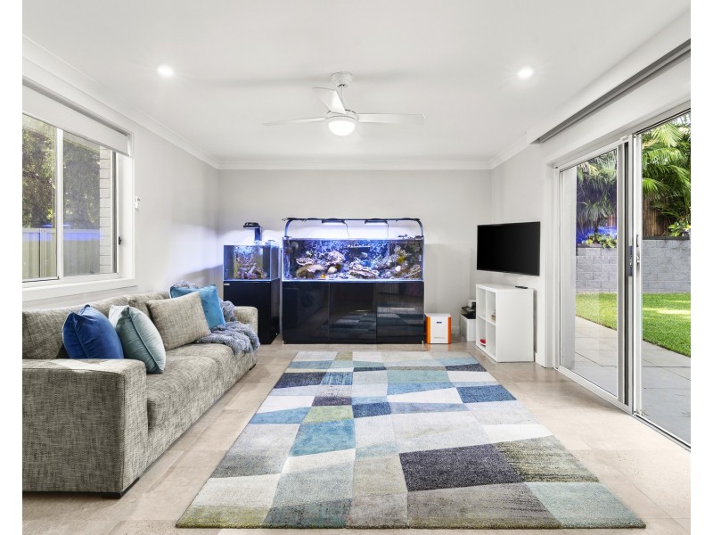 30 Oak Road, Kirrawee NSW 2232