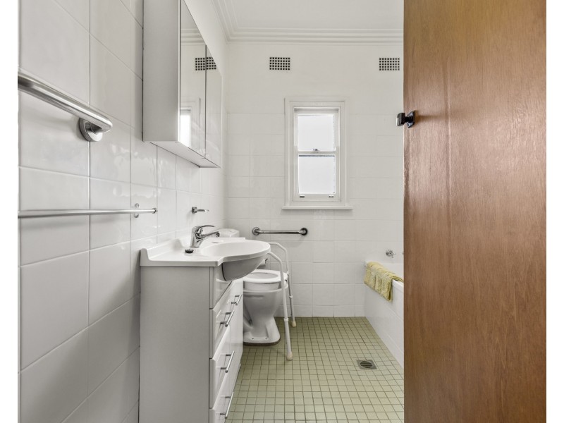 405 President Avenue, Kirrawee NSW 2232