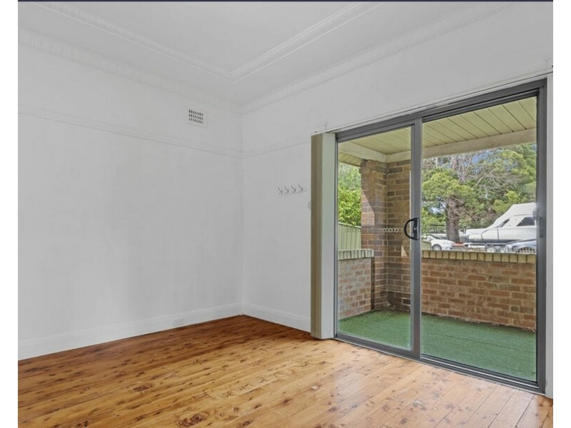 99 The Grand Parade, Sutherland NSW 2232