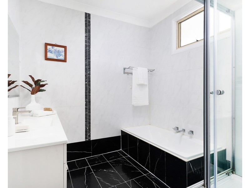 47 Gore Avenue, Kirrawee NSW 2232