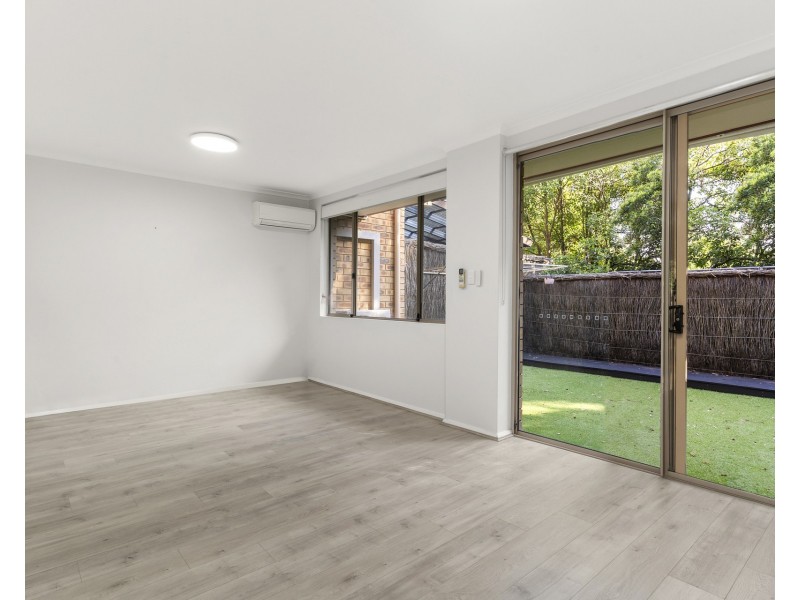 2/81 Bath Road, Kirrawee NSW 2232