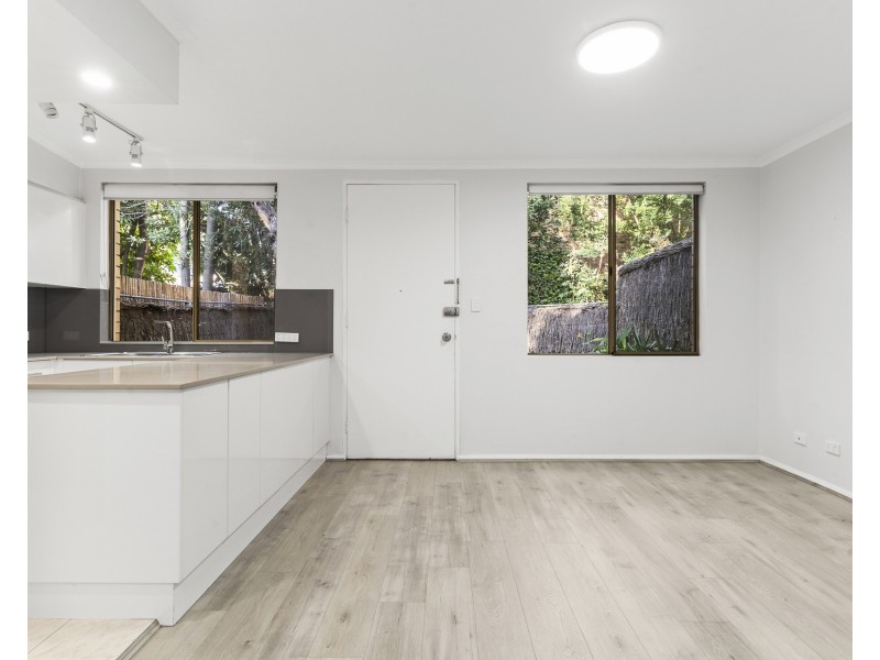 2/81 Bath Road, Kirrawee NSW 2232