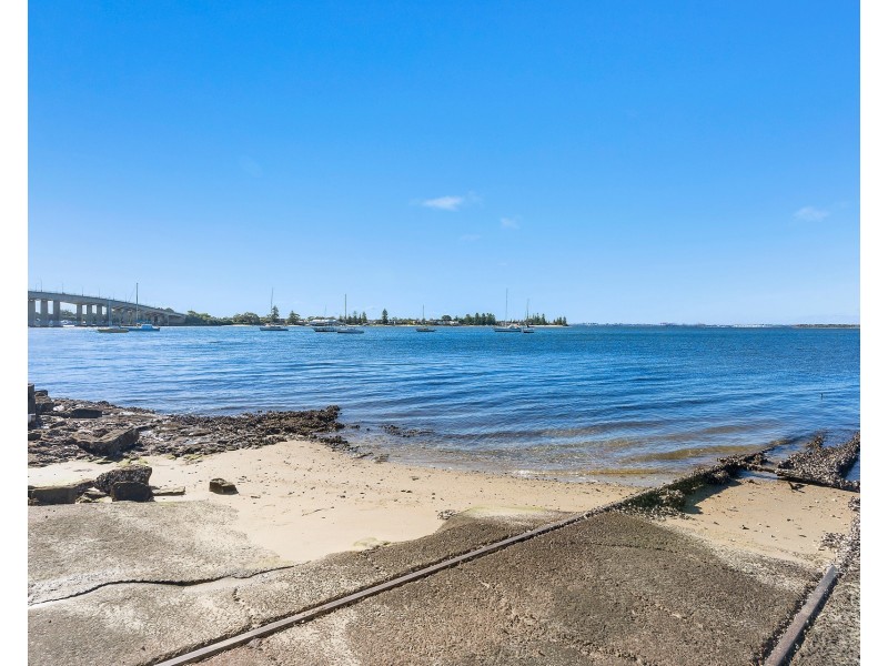 14 Woodlands Road, Taren Point NSW 2229