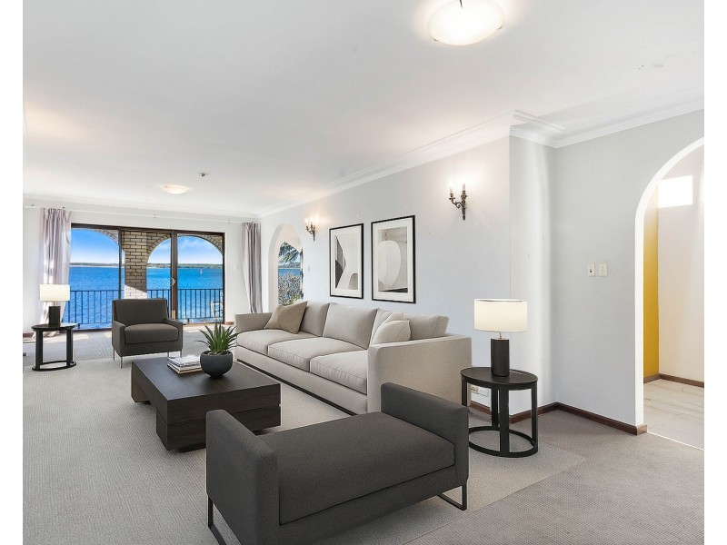 14 Woodlands Road, Taren Point NSW 2229