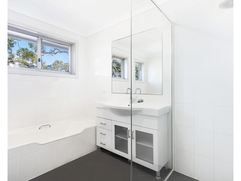 28 Tulong Place, Kirrawee NSW 2232
