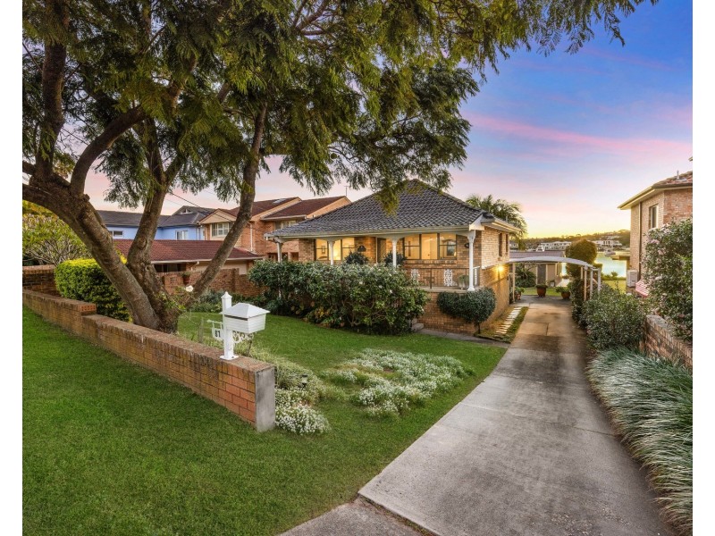 87 Holt Road, Taren Point NSW 2229