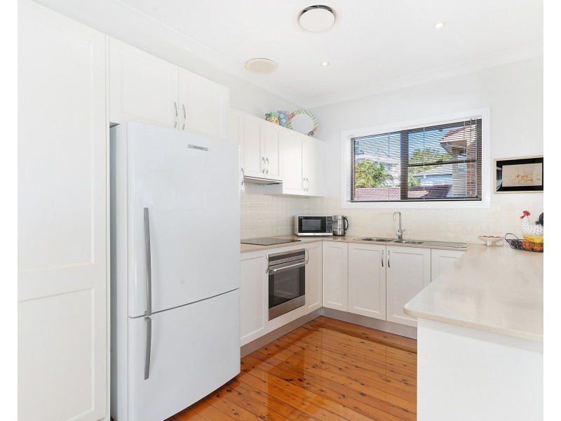87 Holt Road, Taren Point NSW 2229