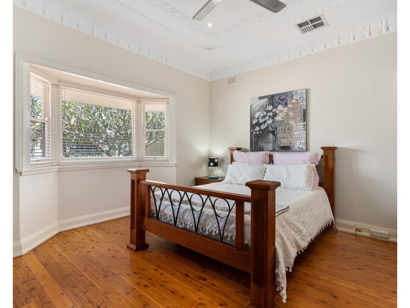 125 Kingsway (entrance via Swan Street), Woolooware NSW 2230