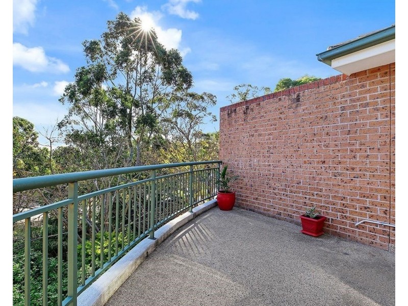 15/20 Leonay Street, Sutherland NSW 2232