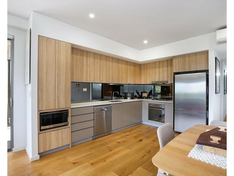 206/9 Moore Street, Sutherland NSW 2232