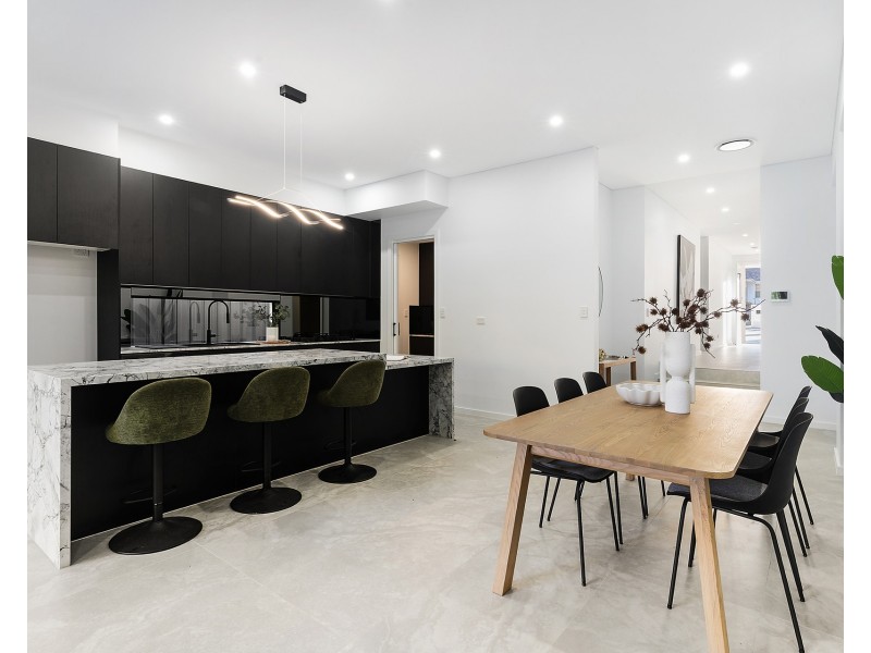 4b Badto Avenue, Gymea NSW 2227