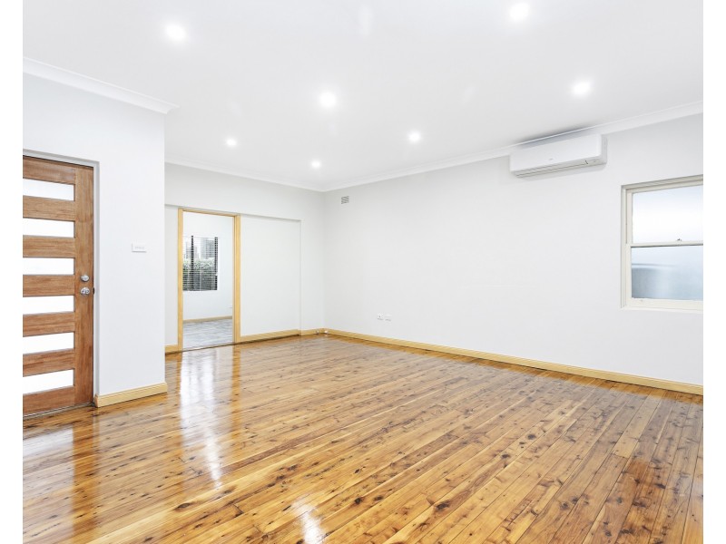 33 Kareena Road, Miranda NSW 2228