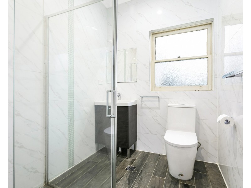 33 Kareena Road, Miranda NSW 2228