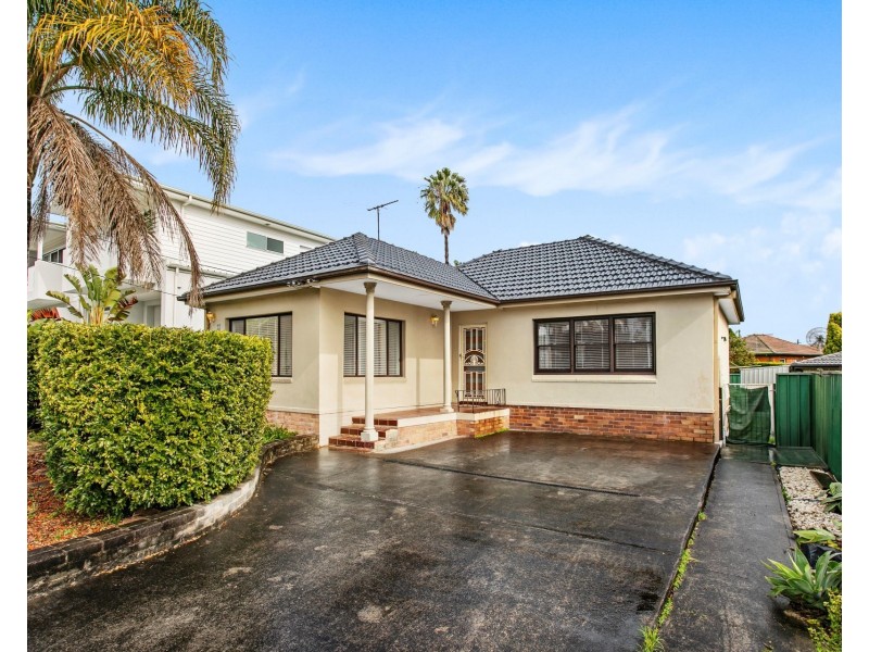 33 Kareena Road, Miranda NSW 2228