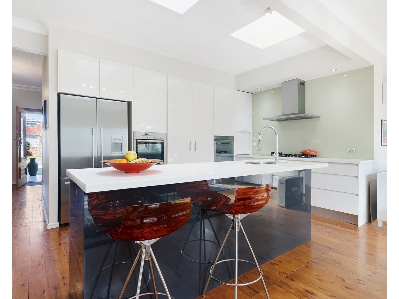 19 Woorak Crescent, Miranda NSW 2228