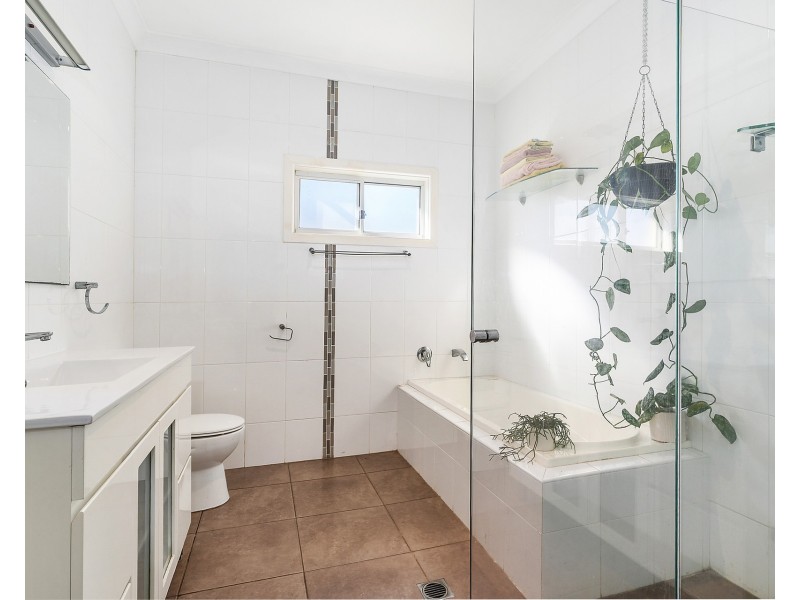 19 Woorak Crescent, Miranda NSW 2228