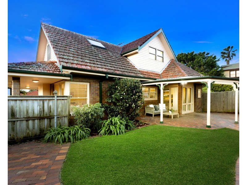 16 Jinatong Street, Miranda NSW 2228