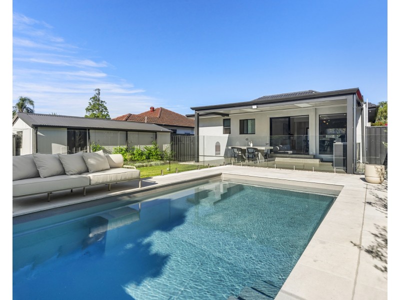 15 Goodacre Avenue, Miranda NSW 2228