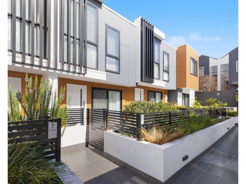6/6 Durbar Avenue, Kirrawee NSW 2232