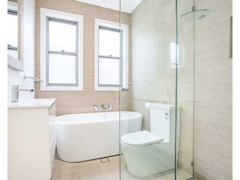 44 Durbar Avenue, Kirrawee NSW 2232