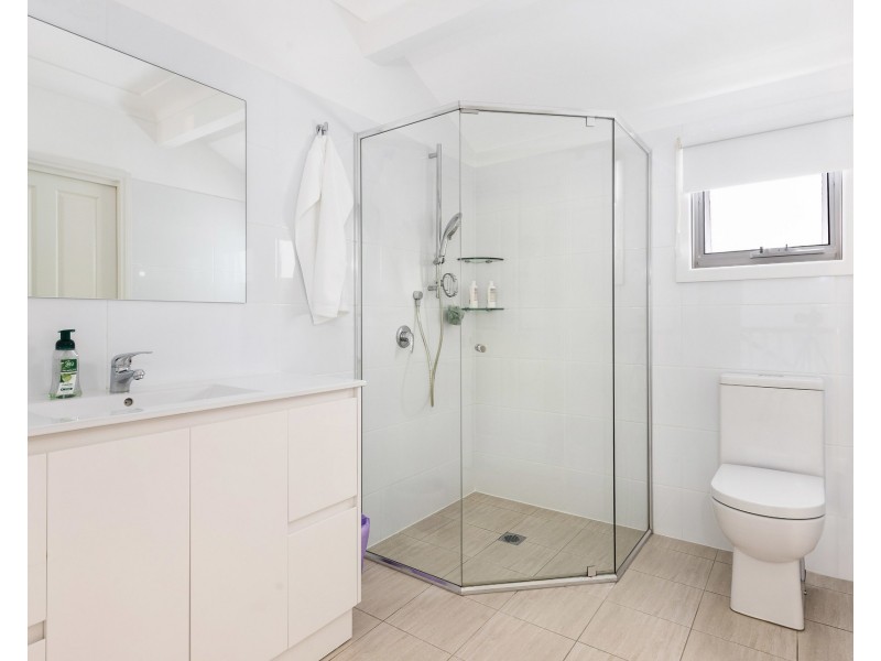 4 Amitaf Avenue, Caringbah South NSW 2229