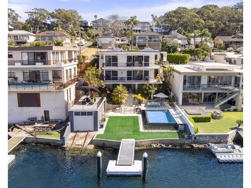 4 Alkira Place, Caringbah South NSW 2229