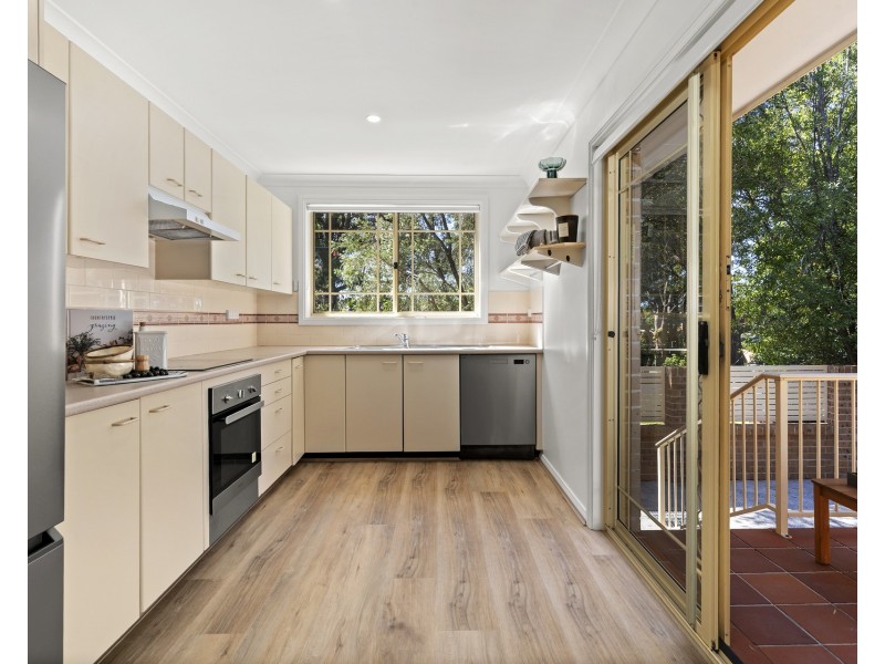 2/24 Oakwood Street, Sutherland NSW 2232