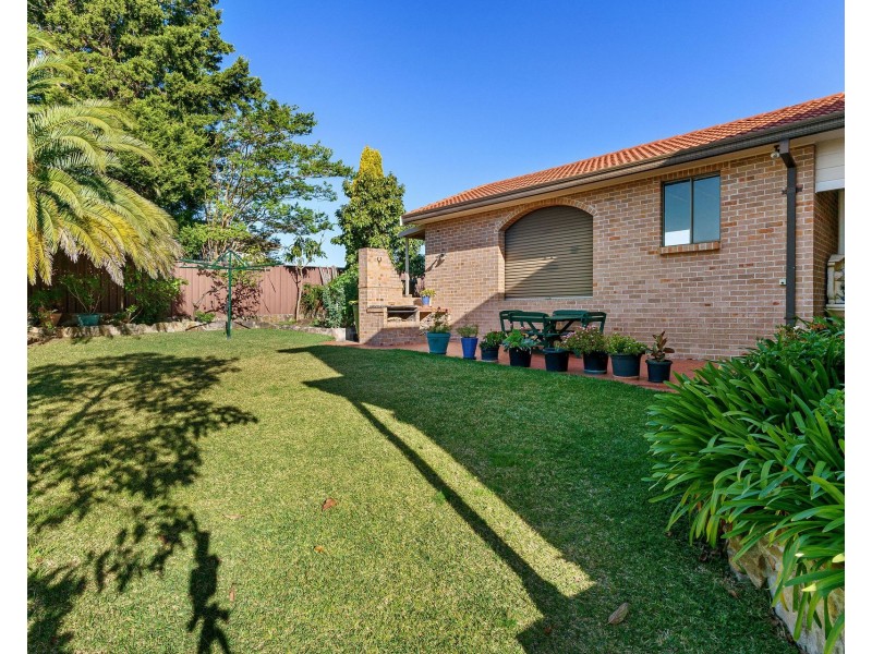 12 Flint Place, Illawong NSW 2234