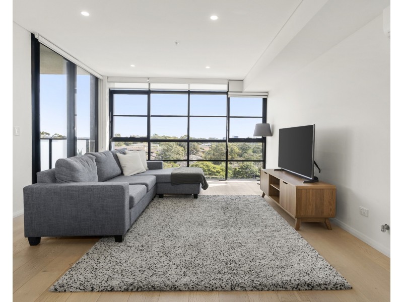 705/4 Kiln Road, Kirrawee NSW 2232