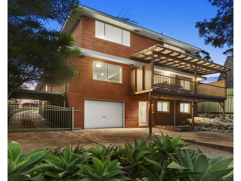 8 Medika Place, Kirrawee NSW 2232
