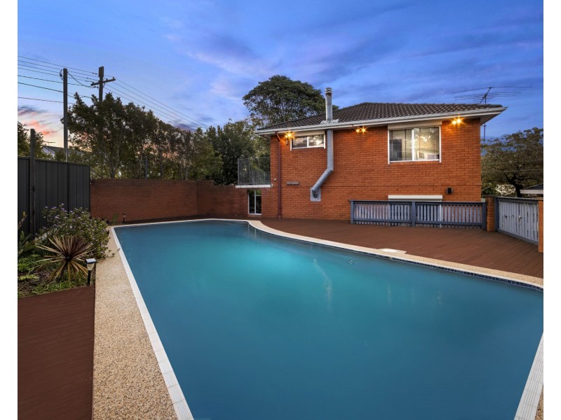 10 Kannan Place, Kirrawee NSW 2232