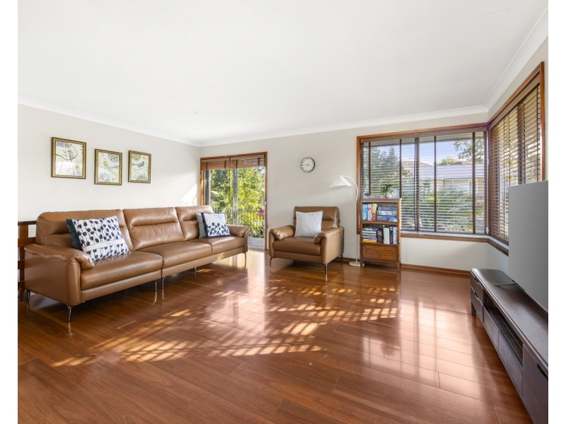 10 Kannan Place, Kirrawee NSW 2232