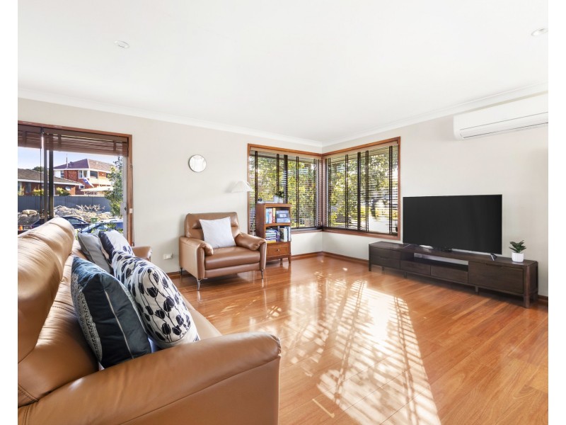 10 Kannan Place, Kirrawee NSW 2232