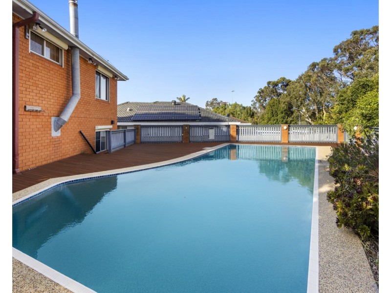 10 Kannan Place, Kirrawee NSW 2232