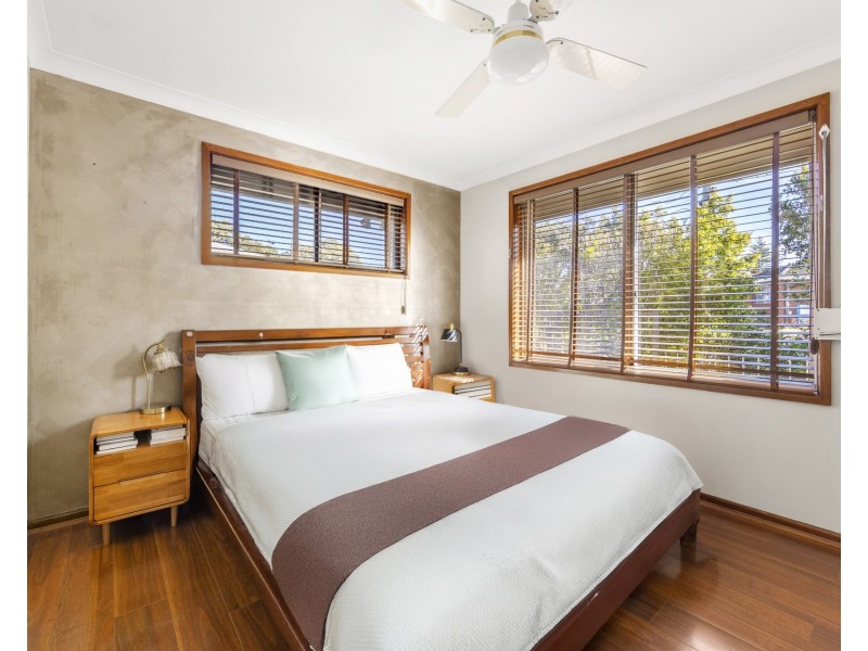 10 Kannan Place, Kirrawee NSW 2232