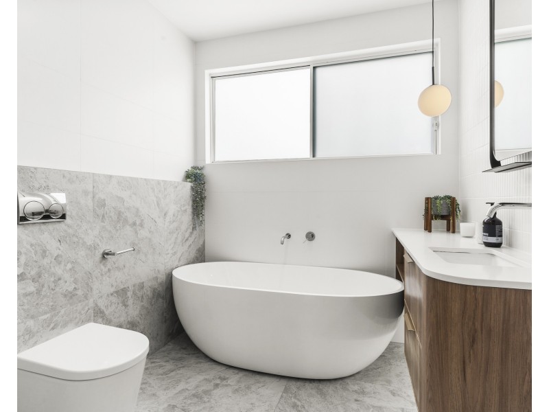 4b Edward Avenue, Miranda NSW 2228