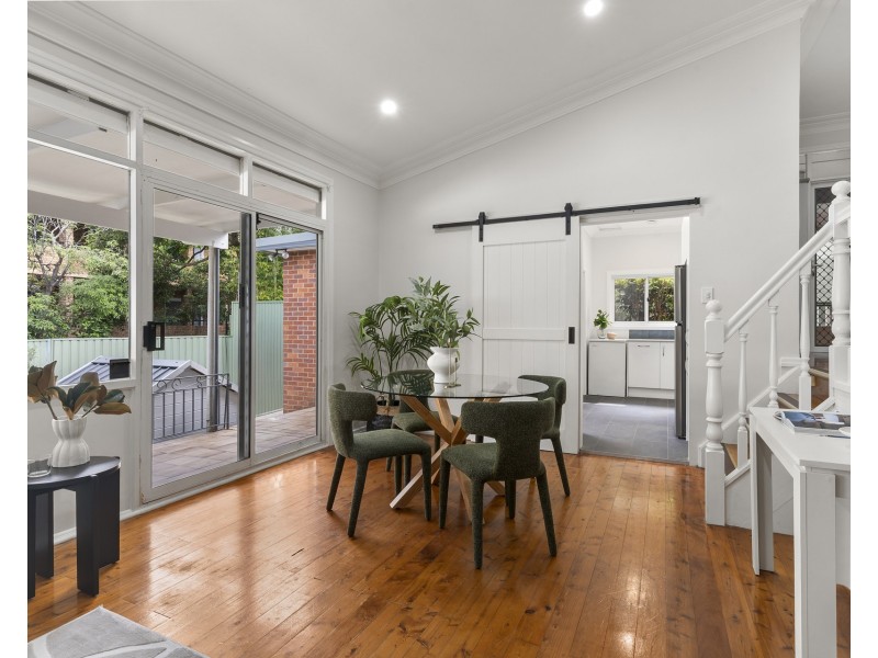 6 Erang Avenue, Kirrawee NSW 2232