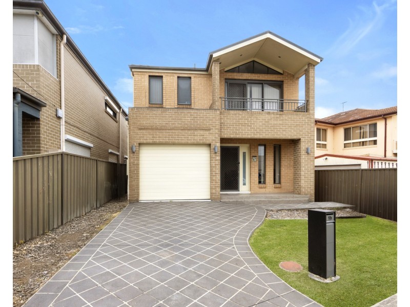 1B Swain Street, Moorebank NSW 2170