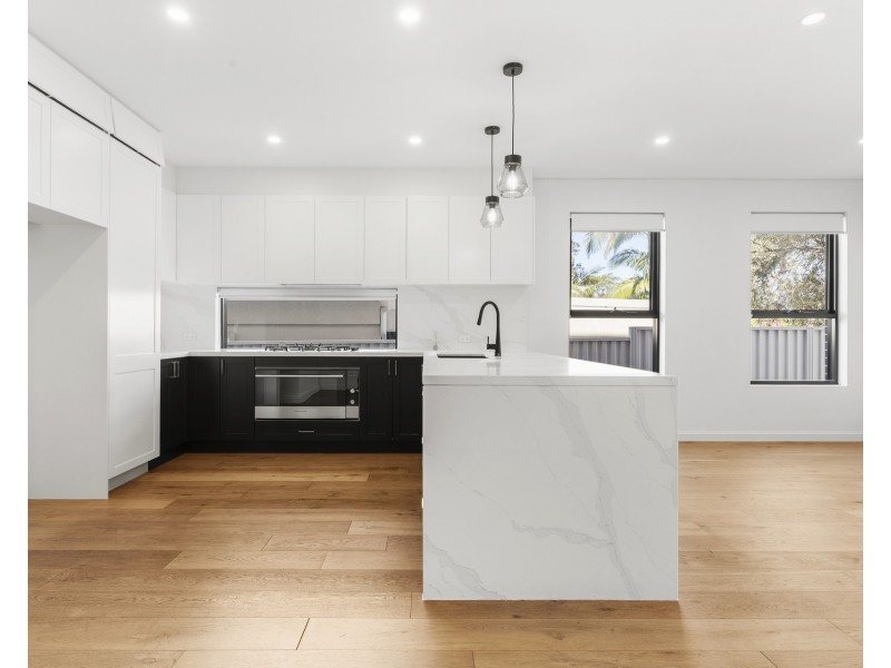 16a Drake Avenue, Caringbah NSW 2229