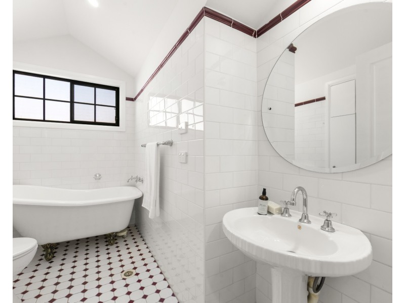 1/28 Hunter Street, Kirrawee NSW 2232