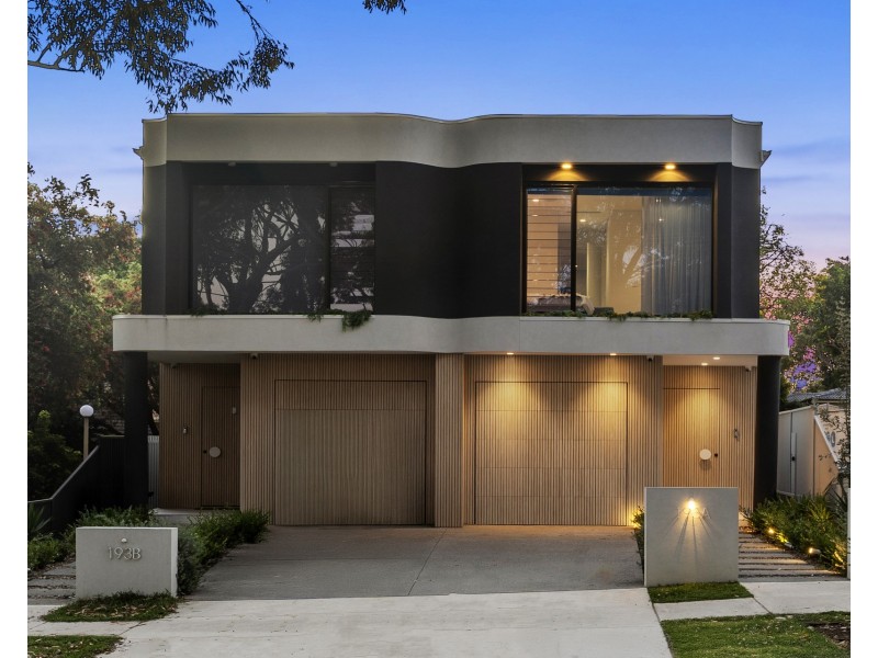 193a Oak Road, Kirrawee NSW 2232