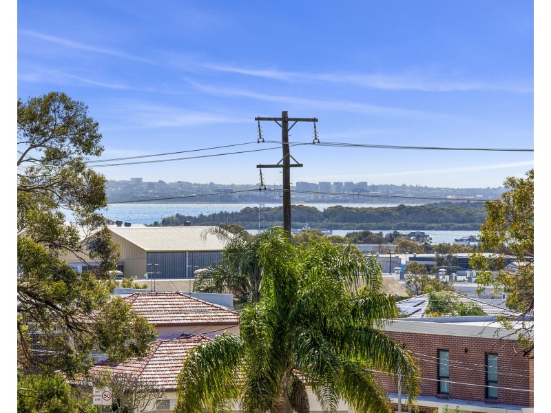 211/105c Willarong Road, Caringbah NSW 2229