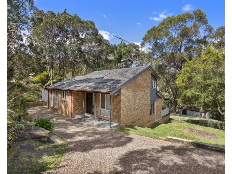 5 Warrangaree Drive, Woronora Heights NSW 2233