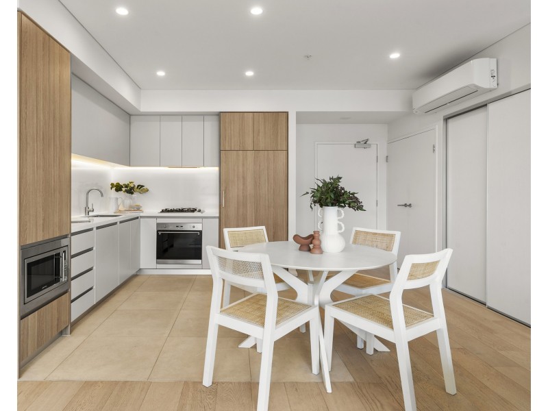 715/10 Village Place, Kirrawee NSW 2232