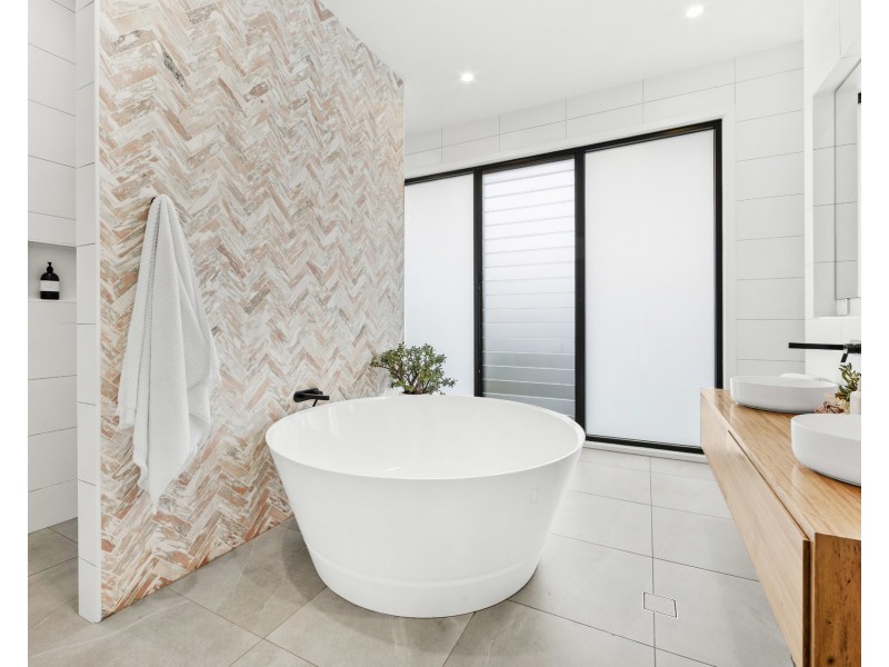 58A Bunarba Road, Gymea Bay NSW 2227