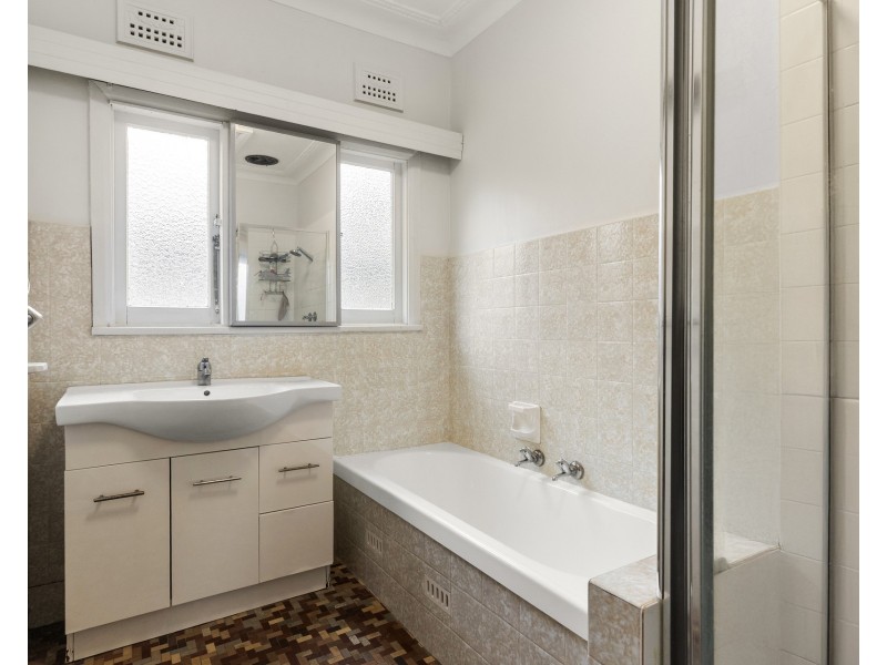 5 Haymet Street, Kirrawee NSW 2232