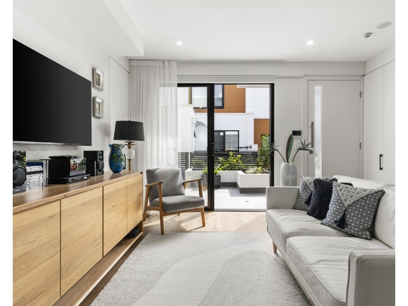 5/6 Durbar Avenue, Kirrawee NSW 2232