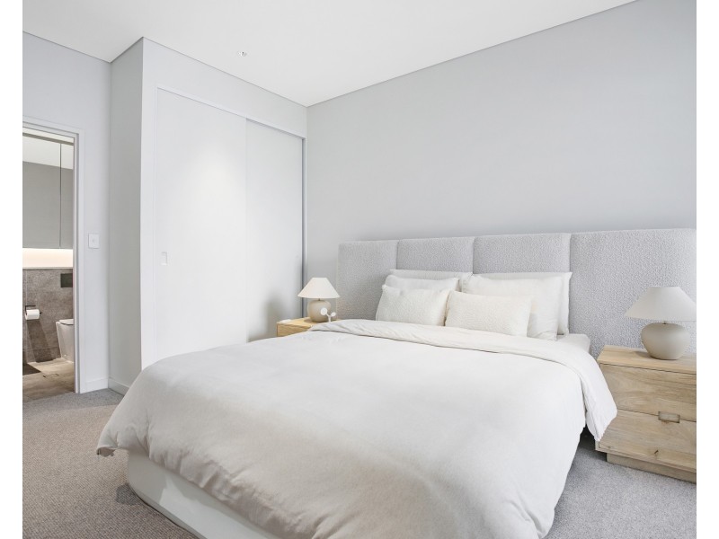 408/4 Fordham Way, Oran Park NSW 2570