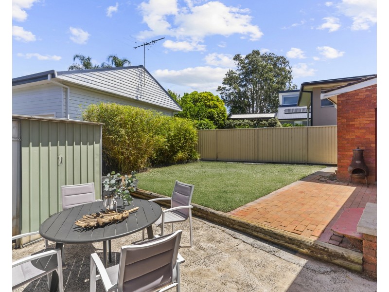 111 Bunarba Road, Gymea Bay NSW 2227